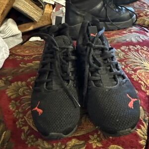 Puma Shoes Sneakers Boys 4 C‎ Red Black